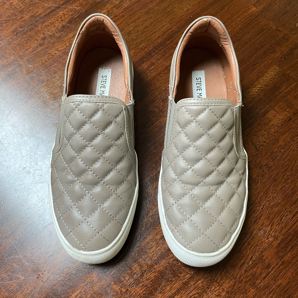 Steve Madden slip on shoes